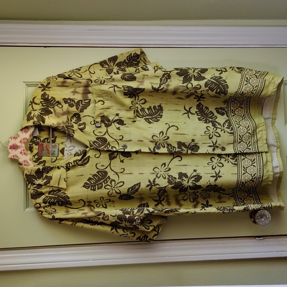 Men's Pineapple Connection Medium button up